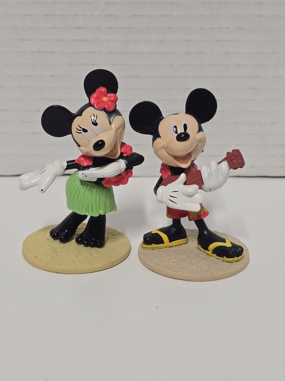 Disney Mickey & Minnie Mouse @ToyBros